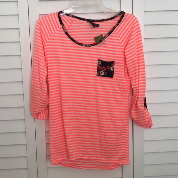 American Dream Tops - Stripe top NWT large